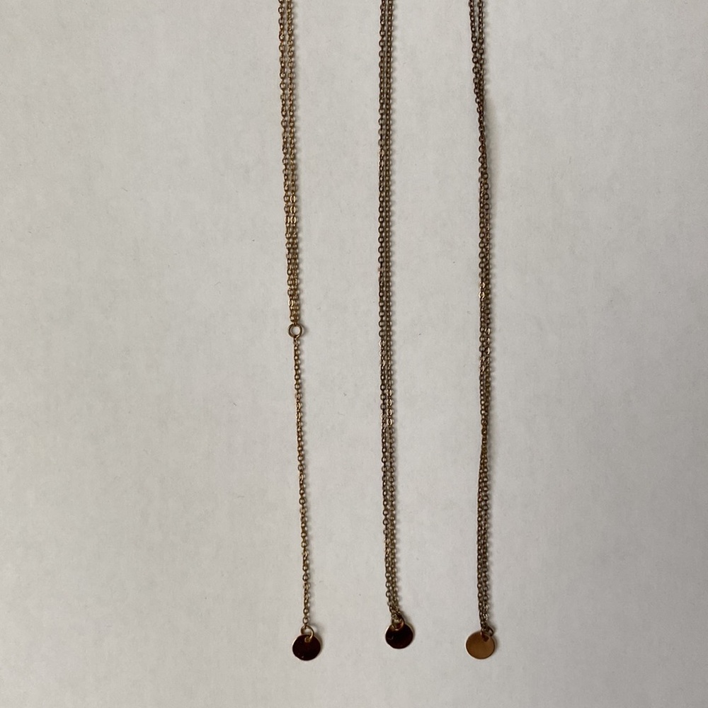 Round Pendant Layered Necklace Set - Picture 10 of 12